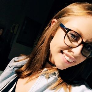 Meet your Posher, Annalise